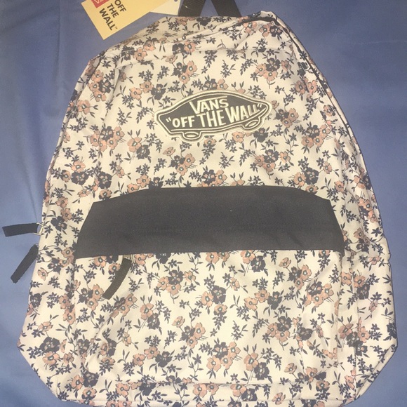 Vans Handbags - Vans Backpack 🎒